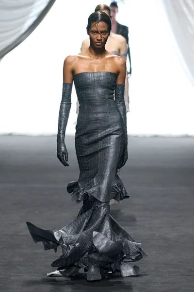 Look 14